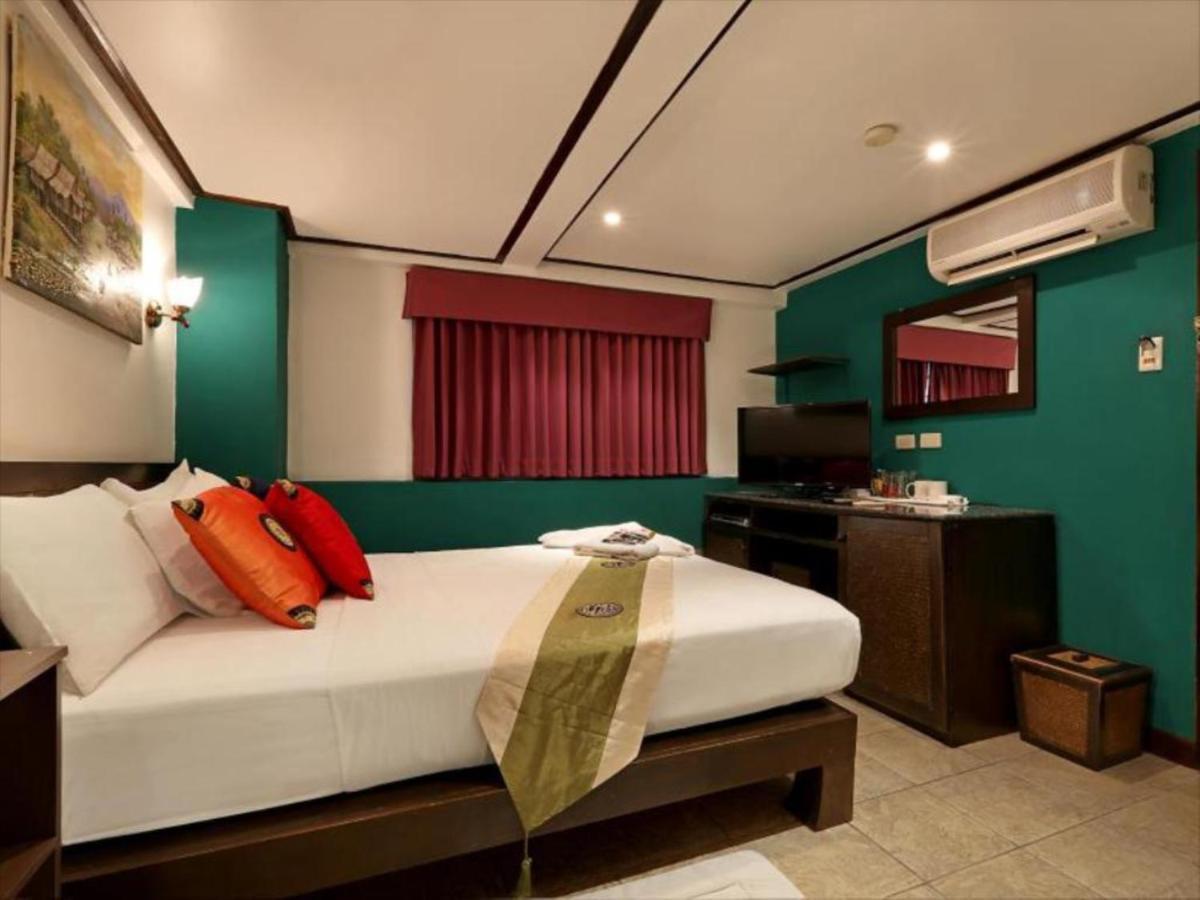 Angus O'Tool's Guesthouse Karon Eksteriør billede